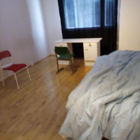 Huone Apartment Turku Bagian luar foto