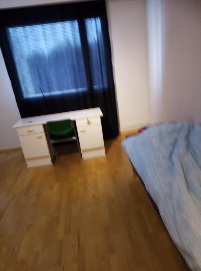 Huone Apartment Turku Bagian luar foto